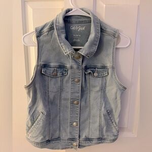 Girls Cat & Jack Light Wash Vest